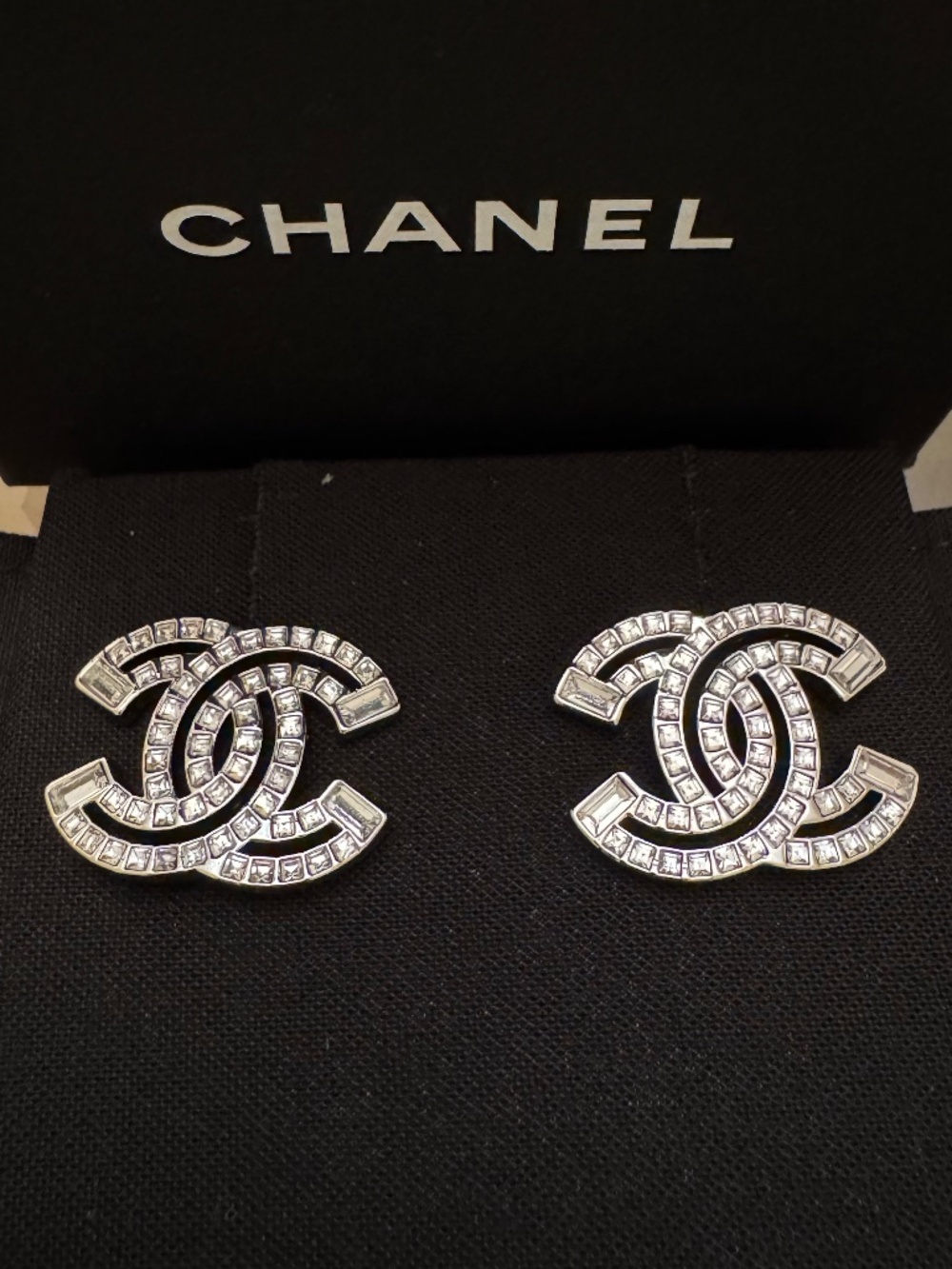Brand New Classic Chanel CC Logo Super Bling Large Crystal Stud Earrings